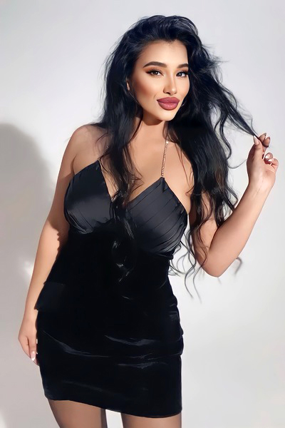 Enigmatic Beauty: Guzal, 35 y.o. from Astana, Kazakhstan — VeronikaLove