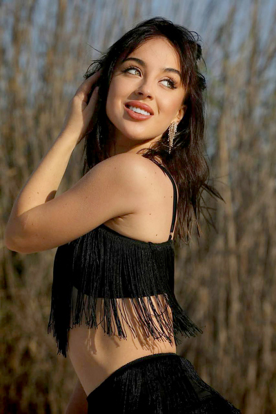 Radiant Beauty: Anastasiia, 30 y.o. from Kyiv, Ukraine — VeronikaLove