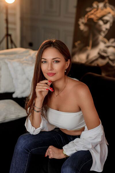 Enchanting Charisma: Victoria, 37 y.o. from Odesa, Ukraine — VeronikaLove