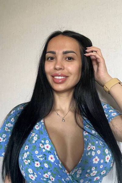 Angelic Grace: Anna, 37 y.o. from Kyiv, Ukraine — VeronikaLove