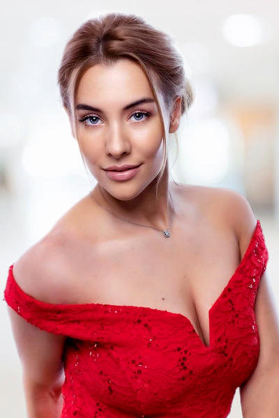 Mystical Presence: Kristina, 38 y.o. from Kharkiv region, Ukraine — VeronikaLove