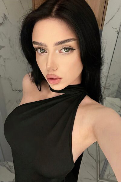 Joyful Oryna, 18 y.o. from Berlin, Germany with Brown hair — VeronikaLove