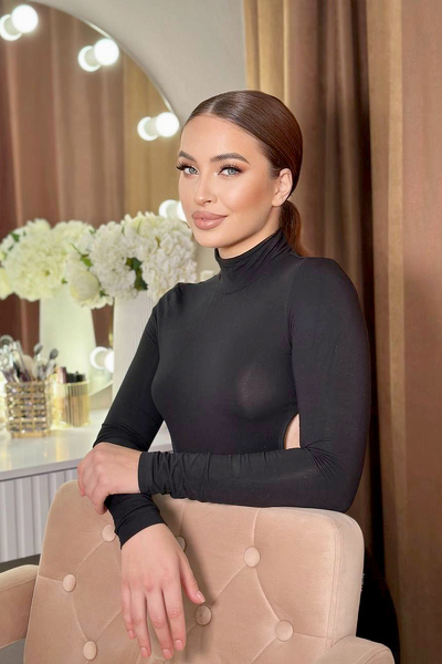 Graceful Presence: Kateryna, 25 y.o. from Kyiv, Ukraine — VeronikaLove