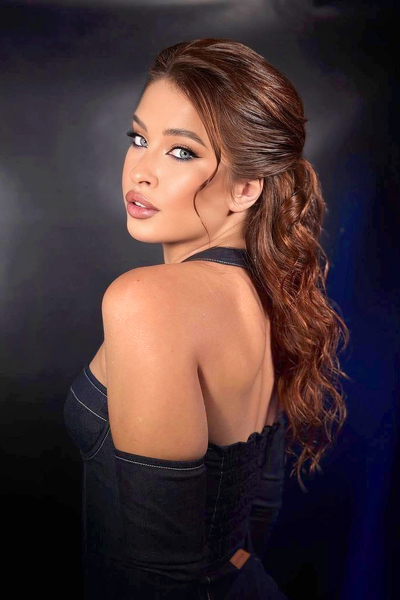 Graceful Presence: Kateryna, 25 y.o. from Kyiv, Ukraine — VeronikaLove