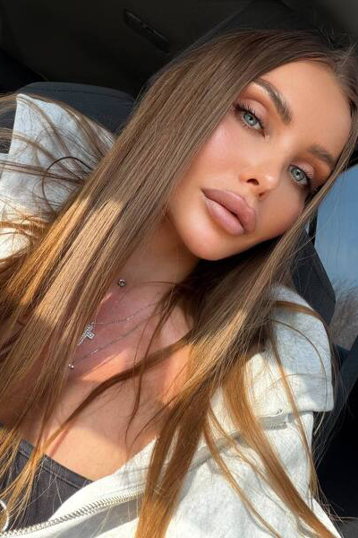 Captivating Olga, 34 y.o. from Kharkiv, Ukraine with Light-brown hair — VeronikaLove