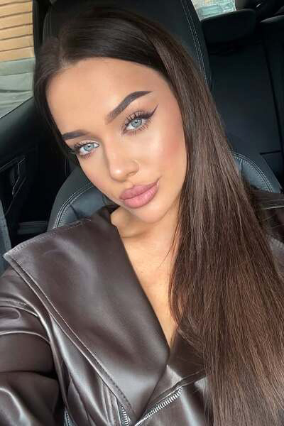 Graceful Tatiana, 31 y.o. from Lviv, Ukraine with Brown hair — VeronikaLove