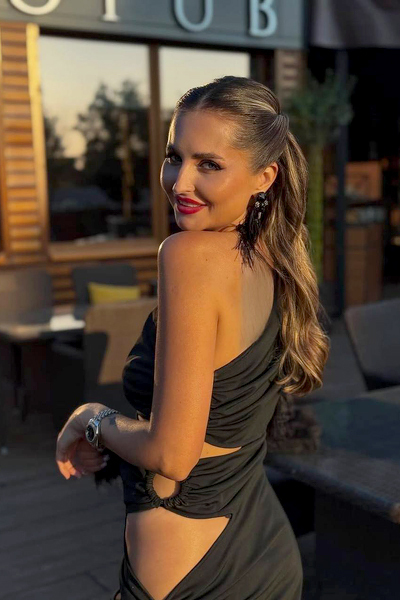 Ethereal Charm: Kateryna, 38 y.o. from Kharkiv, Ukraine — VeronikaLove