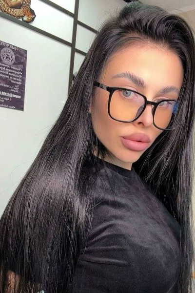 Captivating Gaze: Bogdana, 29 y.o. from Sumy, Ukraine — VeronikaLove