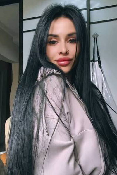 Captivating Gaze: Bogdana, 29 y.o. from Sumy, Ukraine — VeronikaLove
