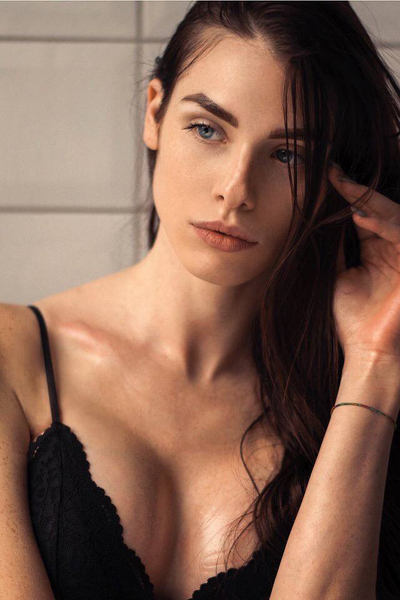 Elegant Hanna, 31 y.o. from Odesa, Ukraine with Brown hair — VeronikaLove