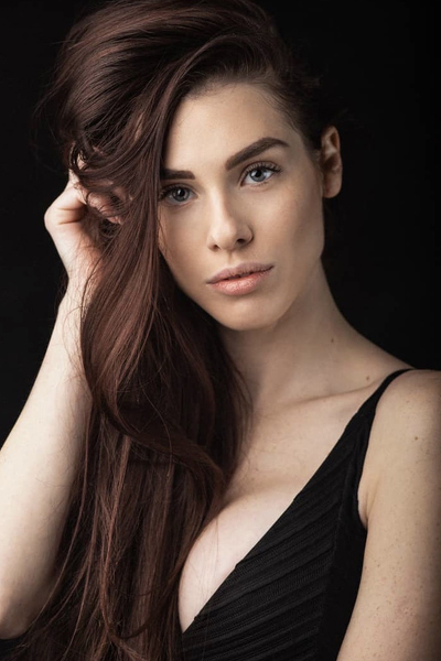 Elegant Hanna, 31 y.o. from Odesa, Ukraine with Brown hair — VeronikaLove