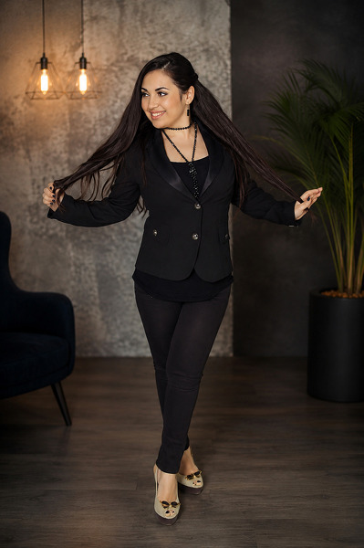 Alluring Presence: Evgeniya, 39 y.o. from Ivano-Frankivsk, Ukraine — VeronikaLove