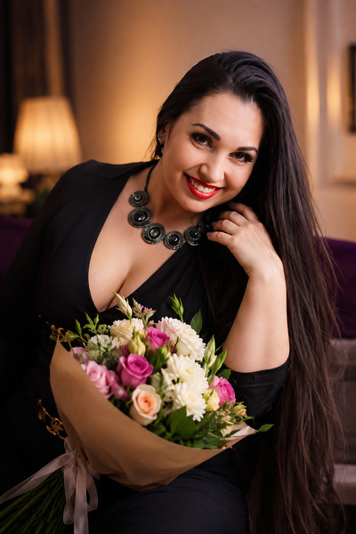 Alluring Presence: Evgeniya, 39 y.o. from Ivano-Frankivsk, Ukraine — VeronikaLove