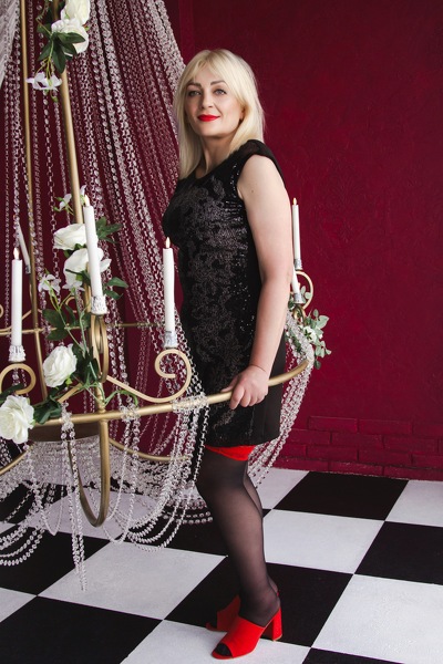 Angelic Grace: Nataliia, 52 y.o. from Odesa, Ukraine — VeronikaLove