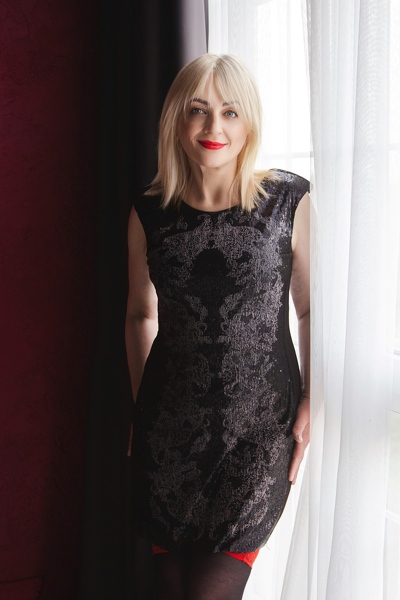 Angelic Grace: Nataliia, 52 y.o. from Odesa, Ukraine — VeronikaLove