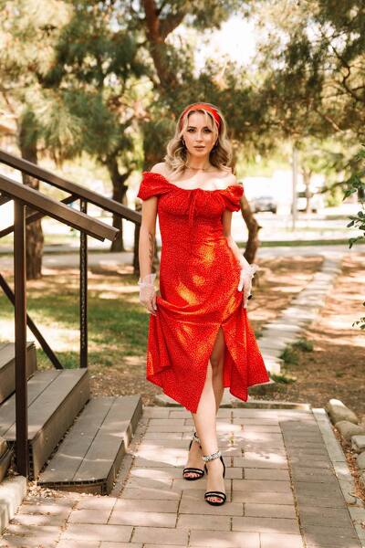 Dynamic Valeriya, 32 y.o. from Odesa region, Ukraine with Brown hair — VeronikaLove