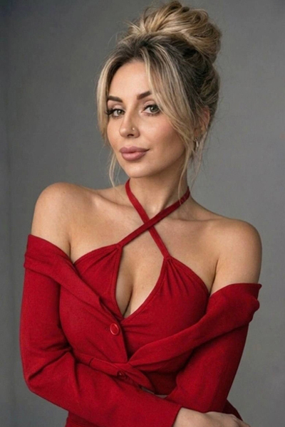 Dynamic Valeriya, 32 y.o. from Odesa region, Ukraine with Brown hair — VeronikaLove