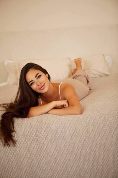 Enchanting Viktoriya, 38 y.o. from Kyiv, Ukraine with Brown hair — VeronikaLove