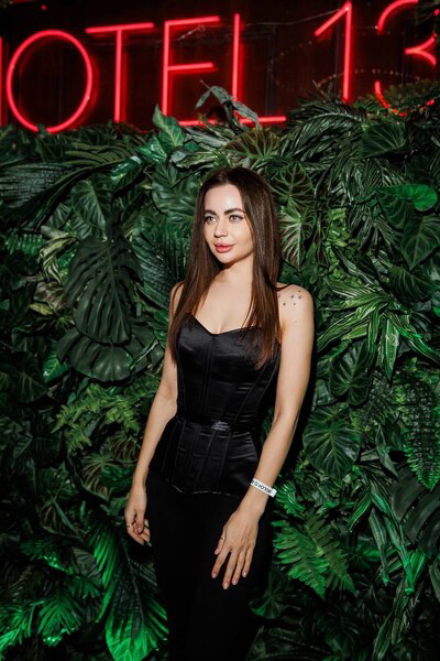 Sophisticated Elegance: Nataliya, 27 y.o. from Odesa, Ukraine — VeronikaLove