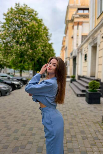 Enchanting Aura: Victoriya, 27 y.o. from Dnipro, Ukraine — VeronikaLove