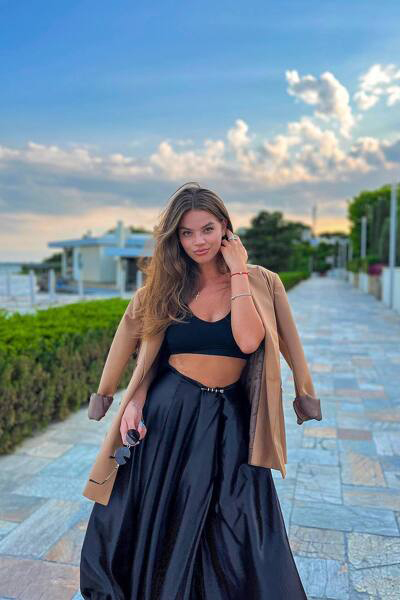 Enchanting Aura: Victoriya, 27 y.o. from Dnipro, Ukraine — VeronikaLove
