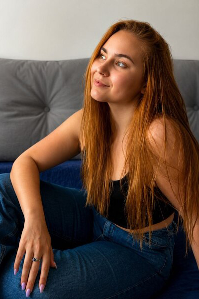 Magnetic Allure: Marianna, 27 y.o. from Dnipro, Ukraine — VeronikaLove