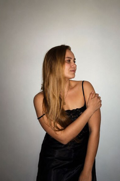 Magnetic Allure: Marianna, 27 y.o. from Dnipro, Ukraine — VeronikaLove
