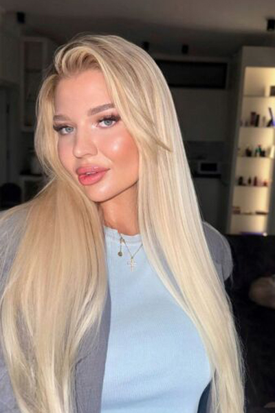 Enigmatic Allure: Evelina, 24 y.o. from Municipiul Bucuresti, Romania — VeronikaLove