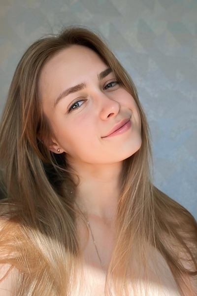 Ethereal Charm: Dariia, 24 y.o. from Bila Tserkva, Ukraine — VeronikaLove