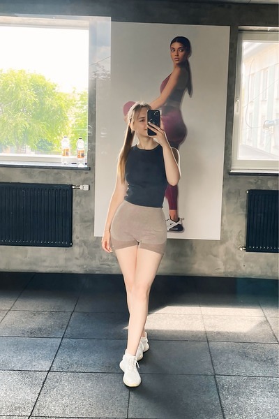 Ethereal Charm: Dariia, 24 y.o. from Bila Tserkva, Ukraine — VeronikaLove