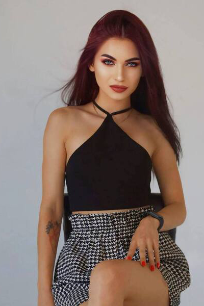 Enthralling Gaze: Marina, 22 y.o. from Zaporizhzhia, Ukraine — VeronikaLove