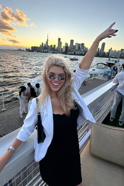 Graceful Charm: Dimitriia, 25 y.o. from Cherkasy, Ukraine — VeronikaLove
