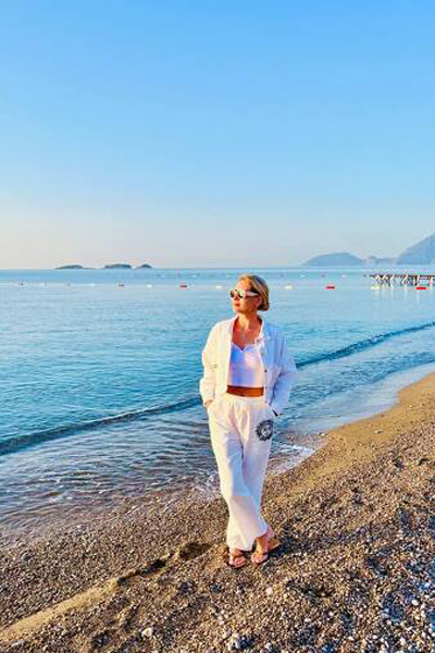 Graceful Radiance: Maryna, 40 y.o. from Ivano-Frankivsk, Ukraine — VeronikaLove