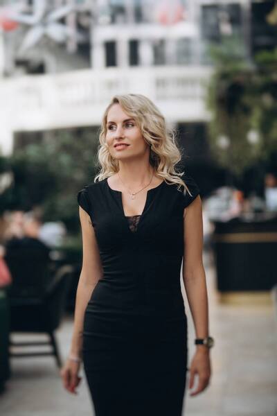 Graceful Radiance: Maryna, 40 y.o. from Ivano-Frankivsk, Ukraine — VeronikaLove