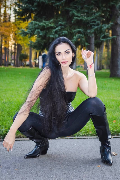 Radiant Charm: Svetlana, 44 y.o. from Kharkiv, Ukraine — VeronikaLove