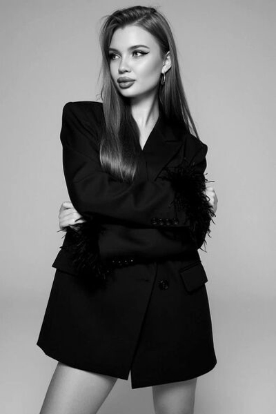 Captivating Aura: Daiana, 18 y.o. from Dnipro, Ukraine — VeronikaLove