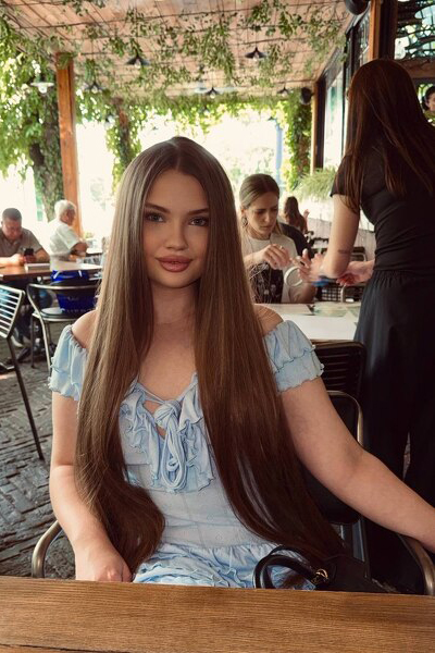 Captivating Aura: Daiana, 18 y.o. from Dnipro, Ukraine — VeronikaLove