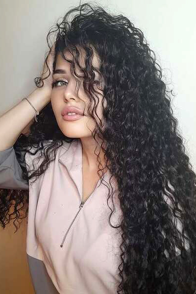 Captivating Beauty: Victoriia, 31 y.o. from Lodz, Poland — VeronikaLove
