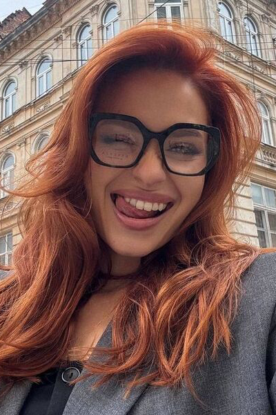 Elegant Enchantment: Kateryna, 26 y.o. from Mykolaiv, Ukraine — VeronikaLove