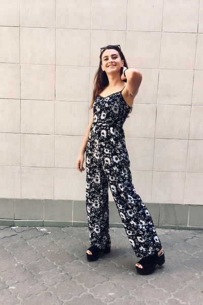 Dynamic Vladislava, 26 y.o. from Cherkasy, Ukraine with Brown hair — VeronikaLove