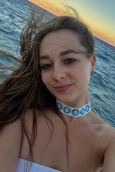 Sophisticated Elegance: Kristina, 21 y.o. from Kyiv, Ukraine — VeronikaLove