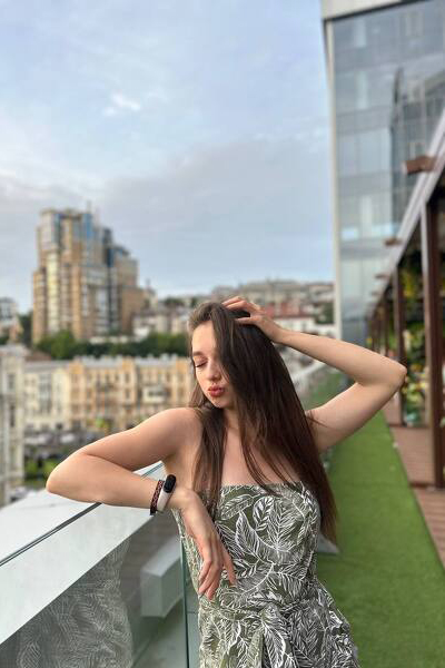 Sophisticated Elegance: Kristina, 21 y.o. from Kyiv, Ukraine — VeronikaLove