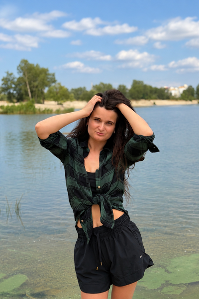 Radiant Charm: Karyna, 34 y.o. from Cherkasy, Ukraine — VeronikaLove