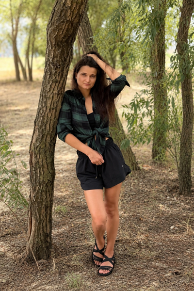 Radiant Charm: Karyna, 34 y.o. from Cherkasy, Ukraine — VeronikaLove
