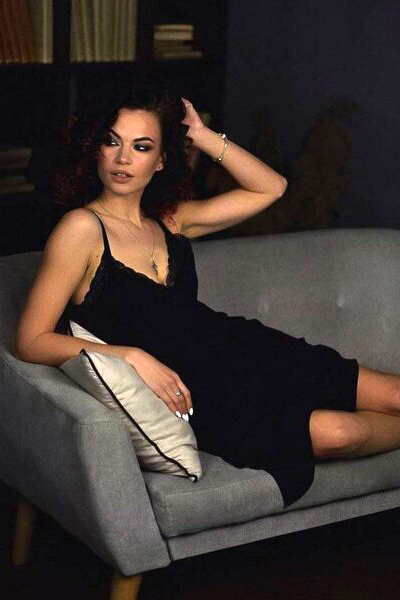 Enigmatic Beauty: Galina, 36 y.o. from Kyiv, Ukraine — VeronikaLove