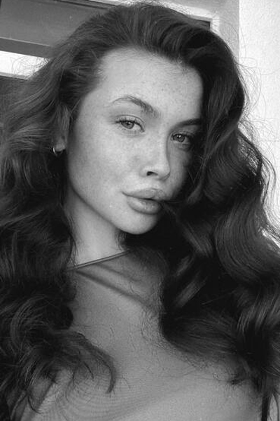 Magnetic Charm: Polina, 20 y.o. from Ternopil, Ukraine — VeronikaLove