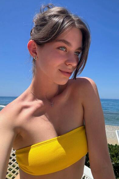 Magnetic Charm: Polina, 20 y.o. from Ternopil, Ukraine — VeronikaLove