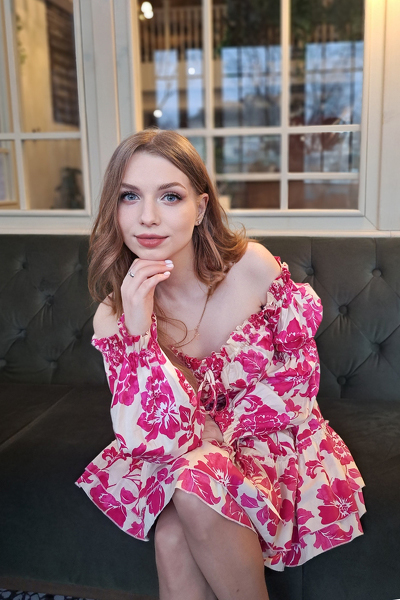 Dazzling Charm: Valeria, 27 y.o. from Cherkasy, Ukraine — VeronikaLove