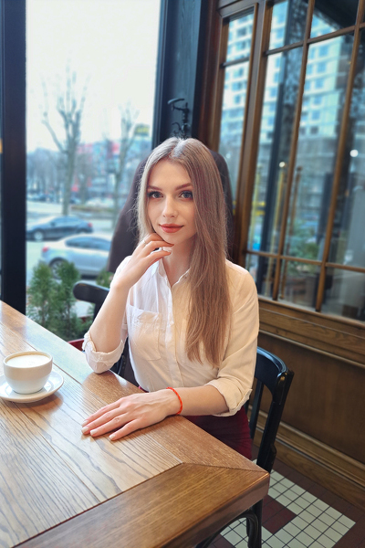 Dazzling Charm: Valeria, 27 y.o. from Cherkasy, Ukraine — VeronikaLove