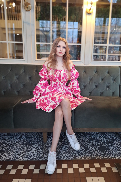 Dazzling Charm: Valeria, 27 y.o. from Cherkasy, Ukraine — VeronikaLove